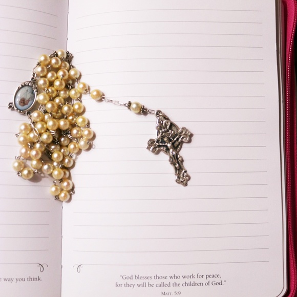 Women’s Fuchsia Pink Blank Prompted Journal Diary God Works For The Good - Gift - Picture 3 of 16